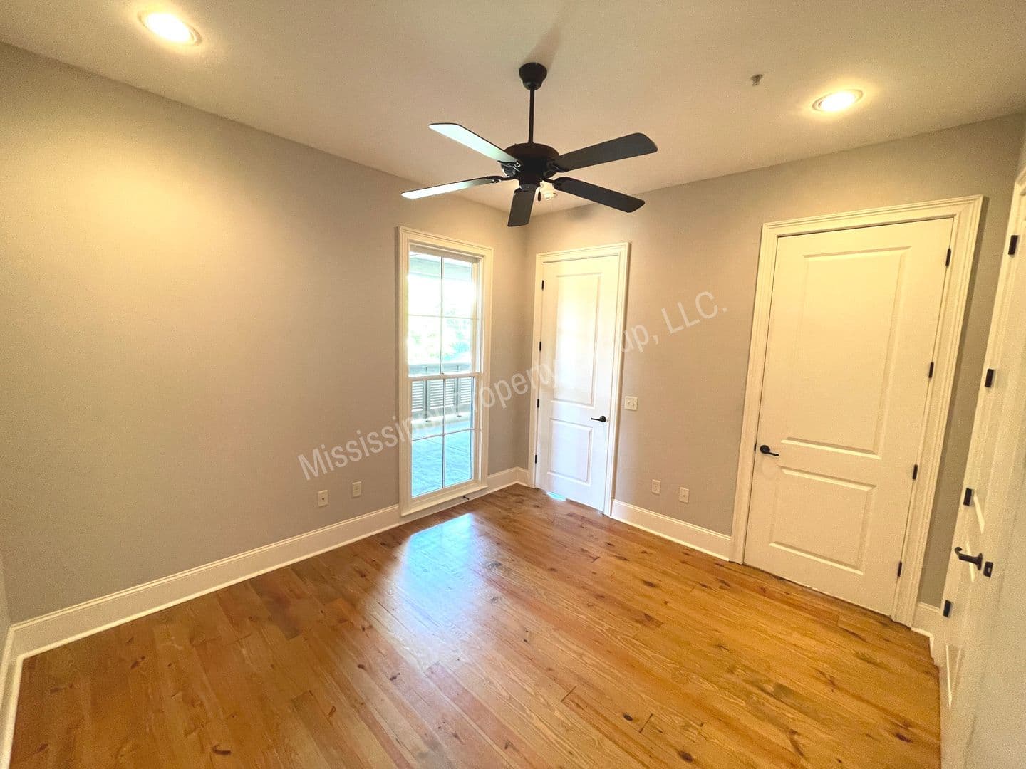 Oxford Condo: 800 College Hill Road, Unit 2302