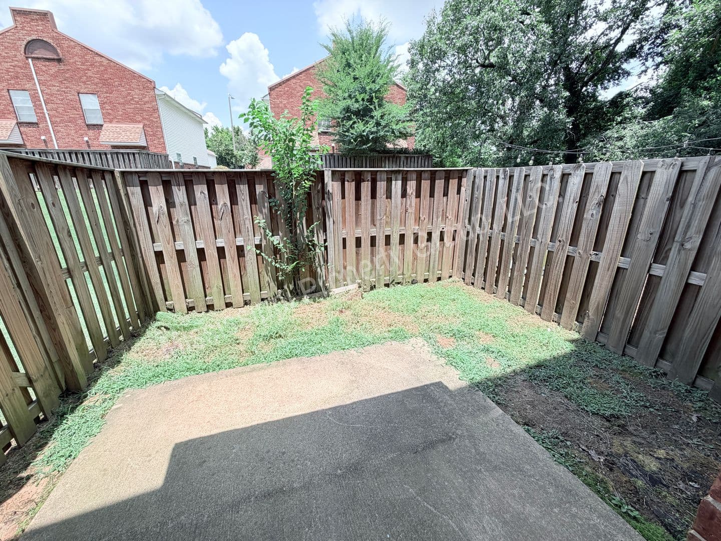 Oxford Townhome: 1017 Inverness Lane