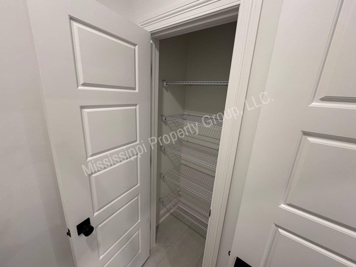 Oxford Townhome: 590 Meadow Crest Circle