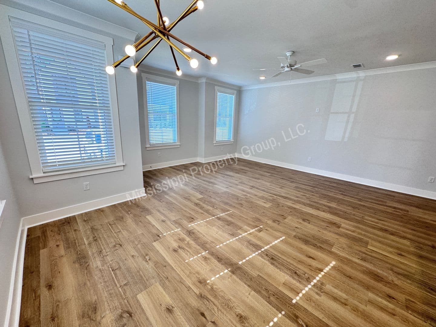 Oxford Townhome: 676 Miramar Lane