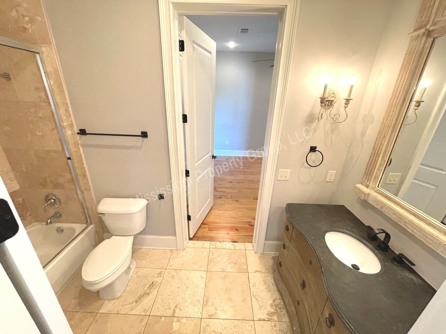 Oxford Condo: 800 College Hill Road, Unit 2302