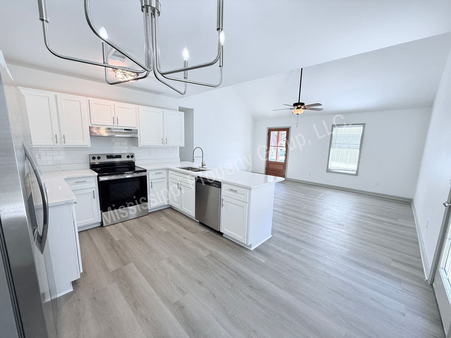 Oxford Townhome: 110 CR 102
