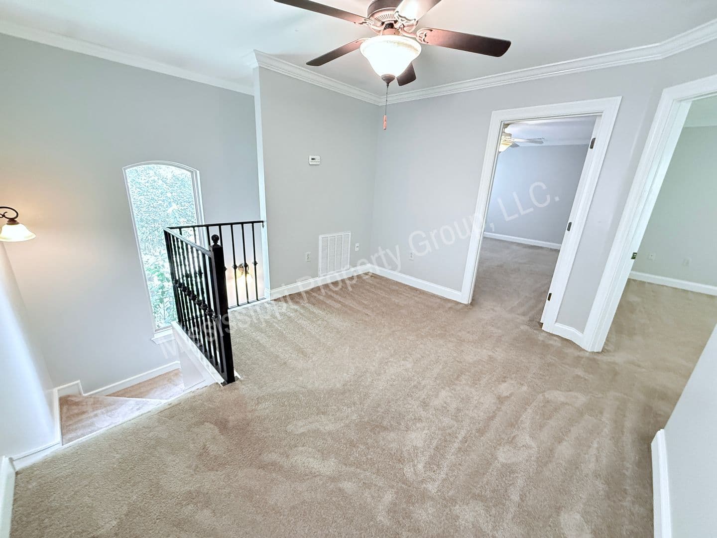 Oxford House: 124 Falls Grove Drive