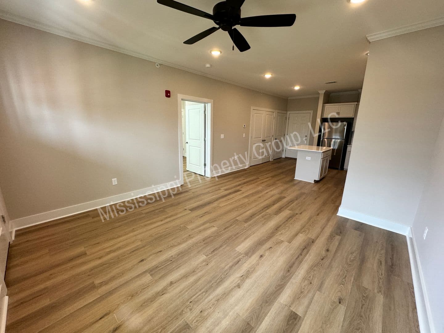 Oxford Apartment: 1207 Pleasant Drive