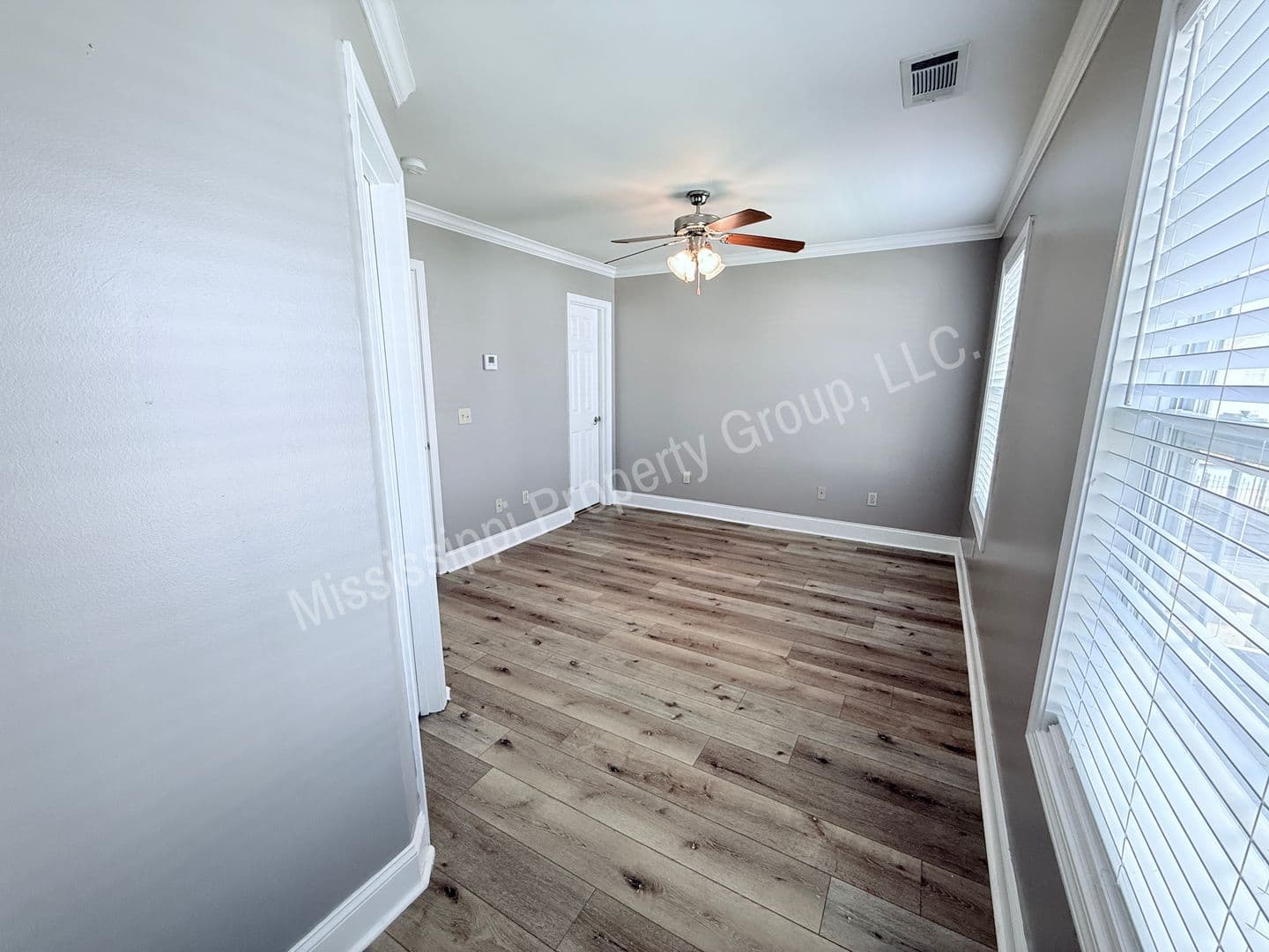Oxford Townhome: 1 Mondrian Place