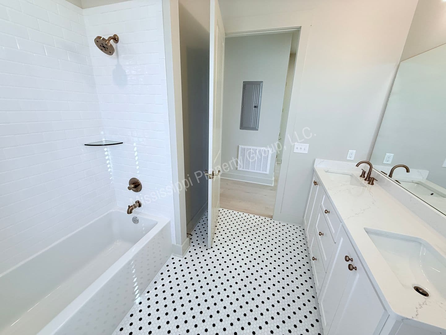Oxford Townhome: 3437 Southern Way