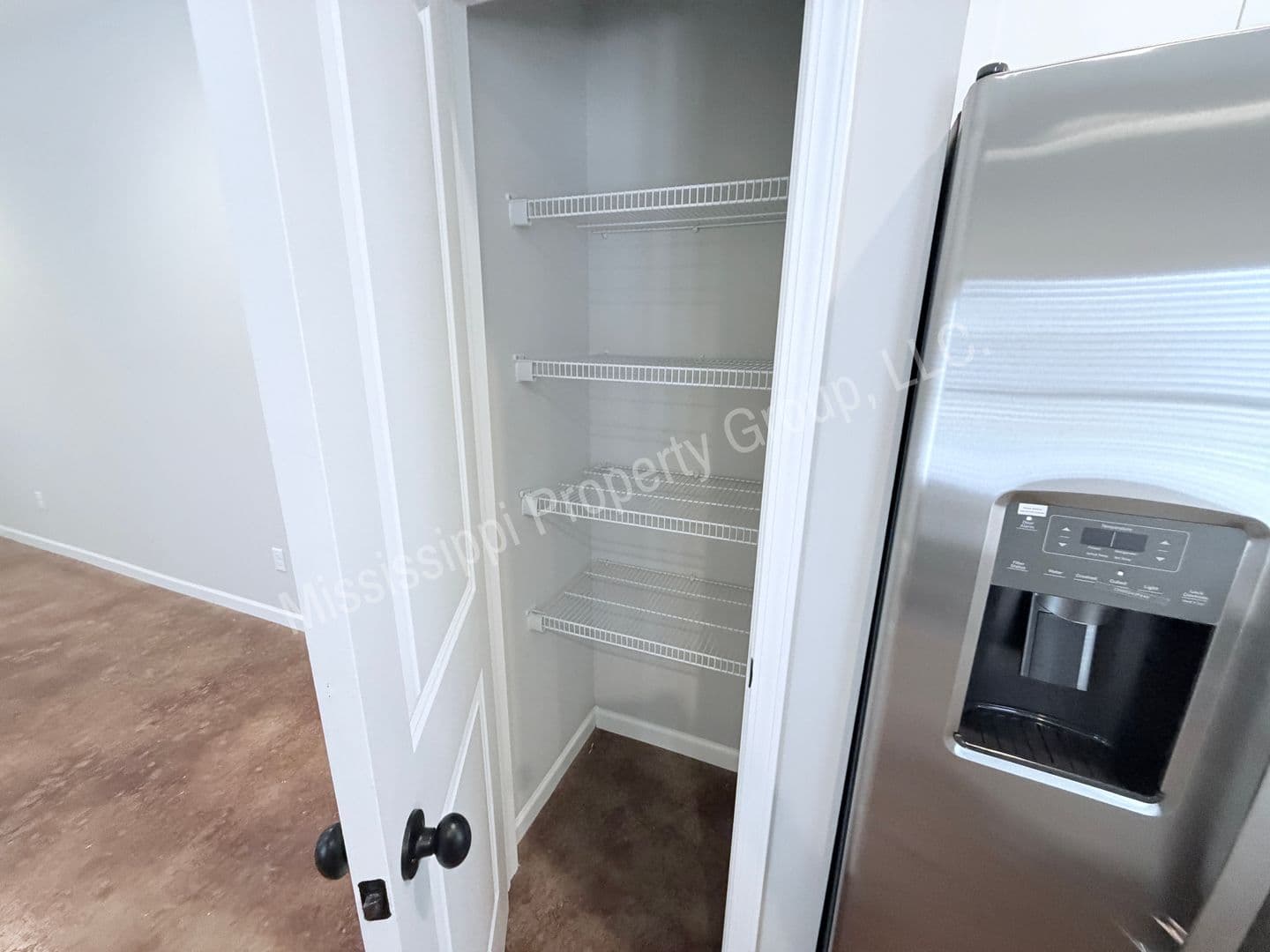 Oxford Townhome: 4851 S. Lamar Blvd
