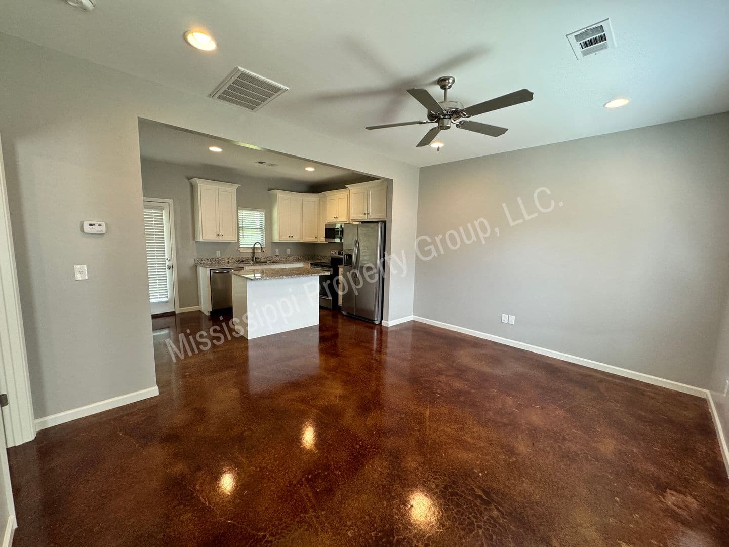 Oxford Condo: 1 Old Trail Circle