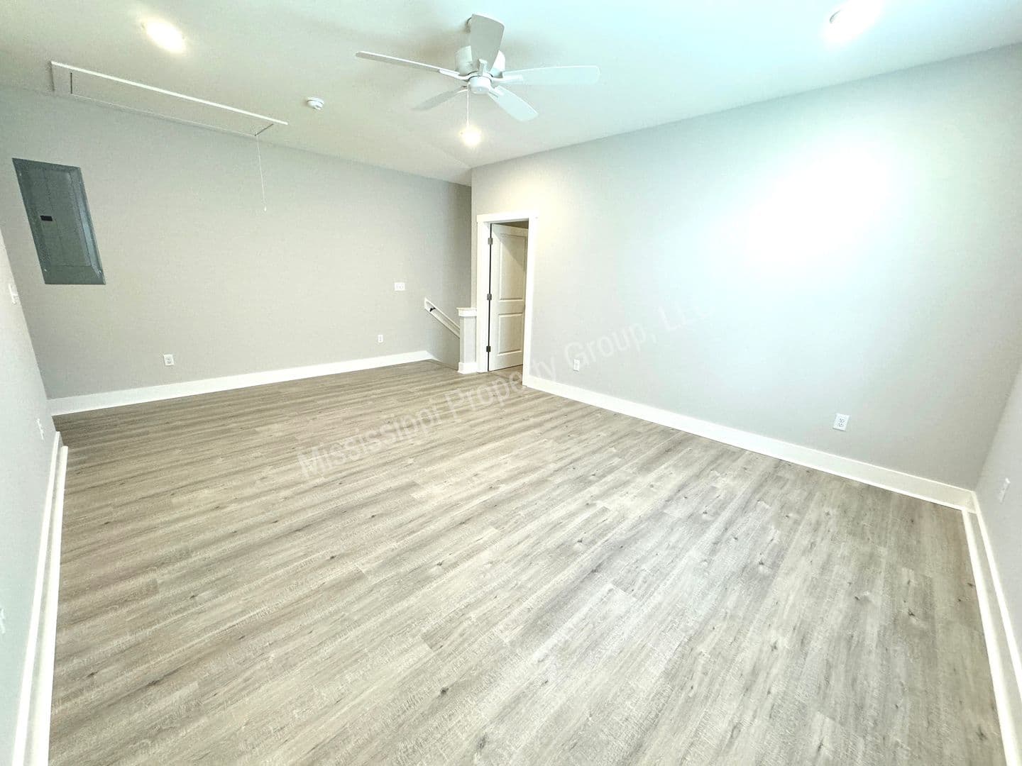 Oxford Townhome: 1837 Reserve Loop