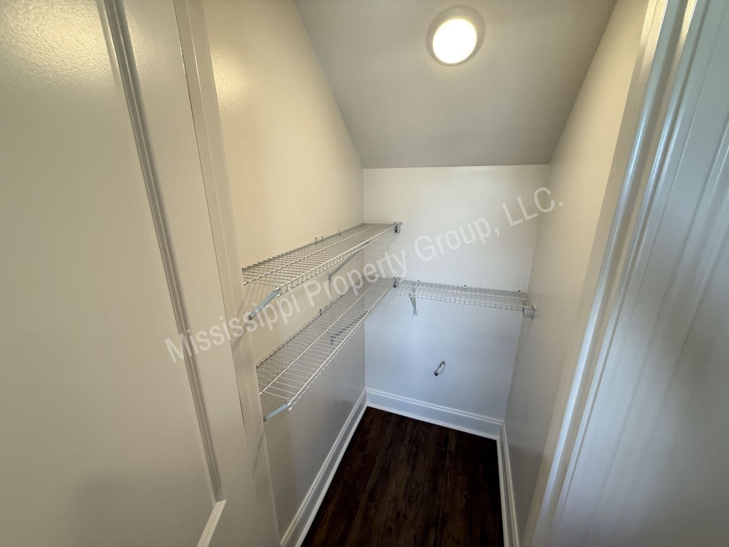 Oxford Townhome: 634 Cottage Grove Circle