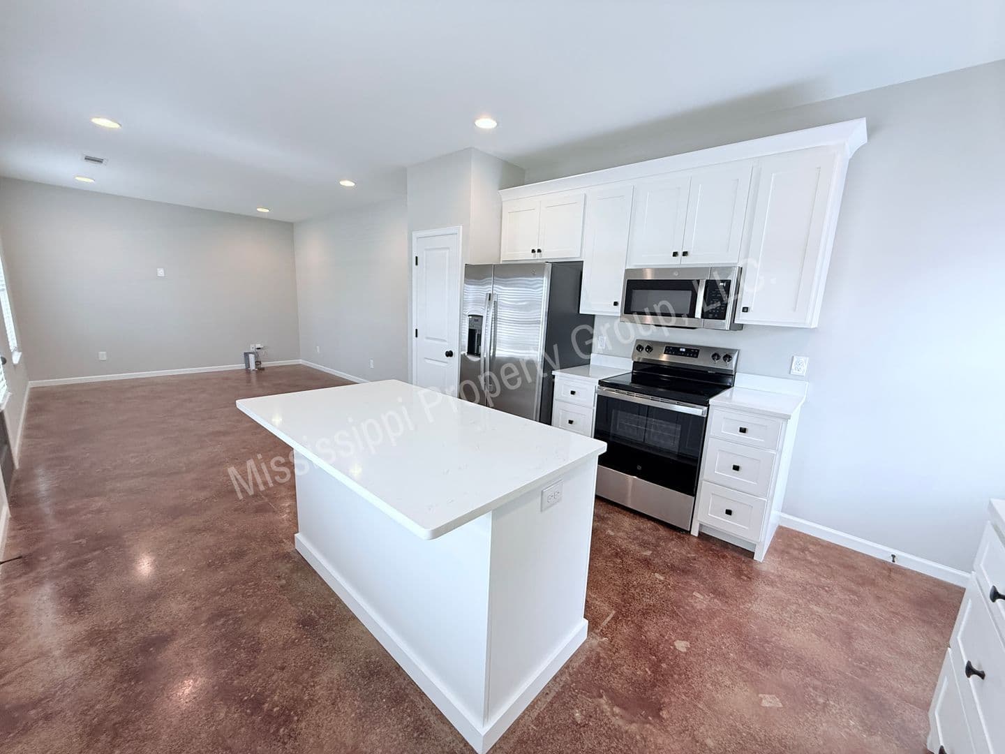 Oxford Townhome: 4851 S. Lamar Blvd