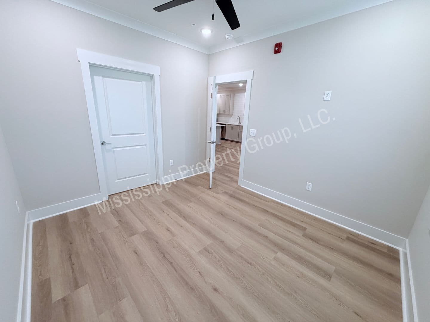 Oxford Apartment: 1401 Chickasaw Road