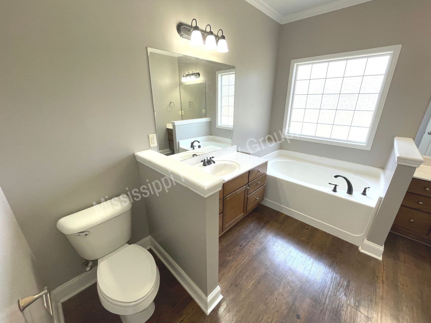 Oxford House: 302 Shumard Cove