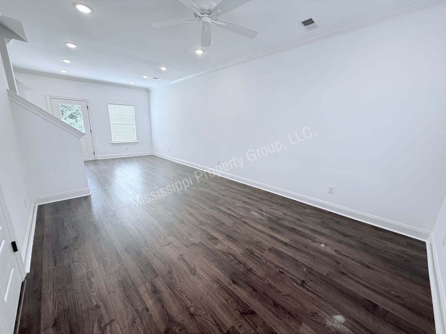 Oxford House: 526 Meadow Crest Circle
