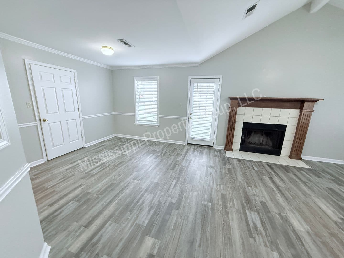 Oxford House: 1104 Turtle Creek Blvd