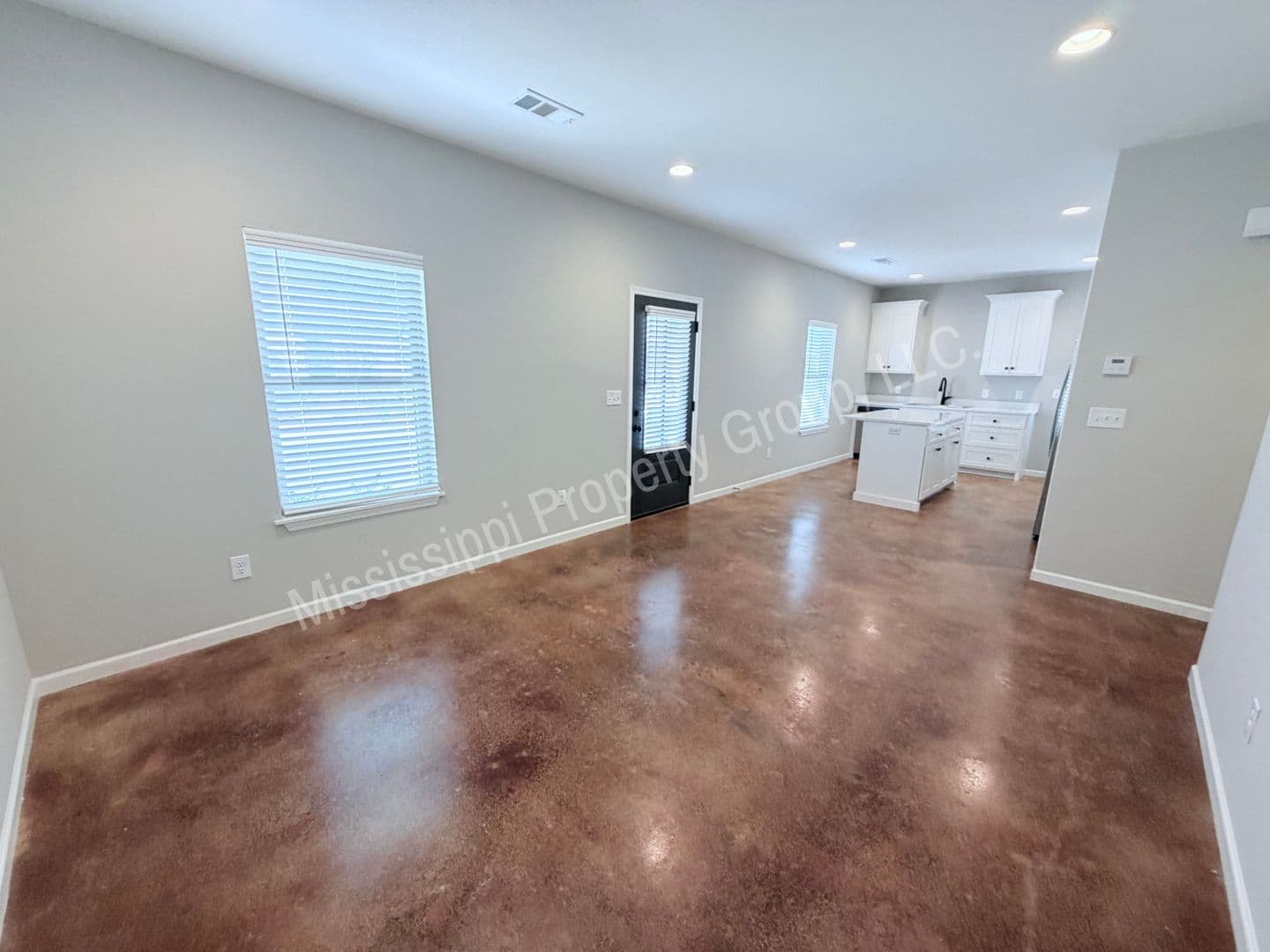 Oxford Townhome: 4851 S. Lamar Blvd