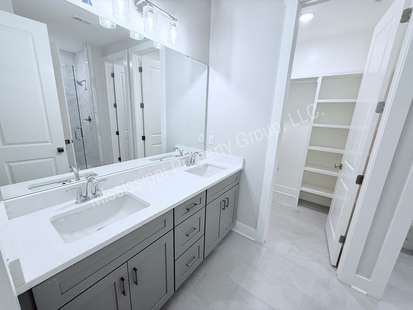 Oxford Townhome: 1815 Reserve Loop