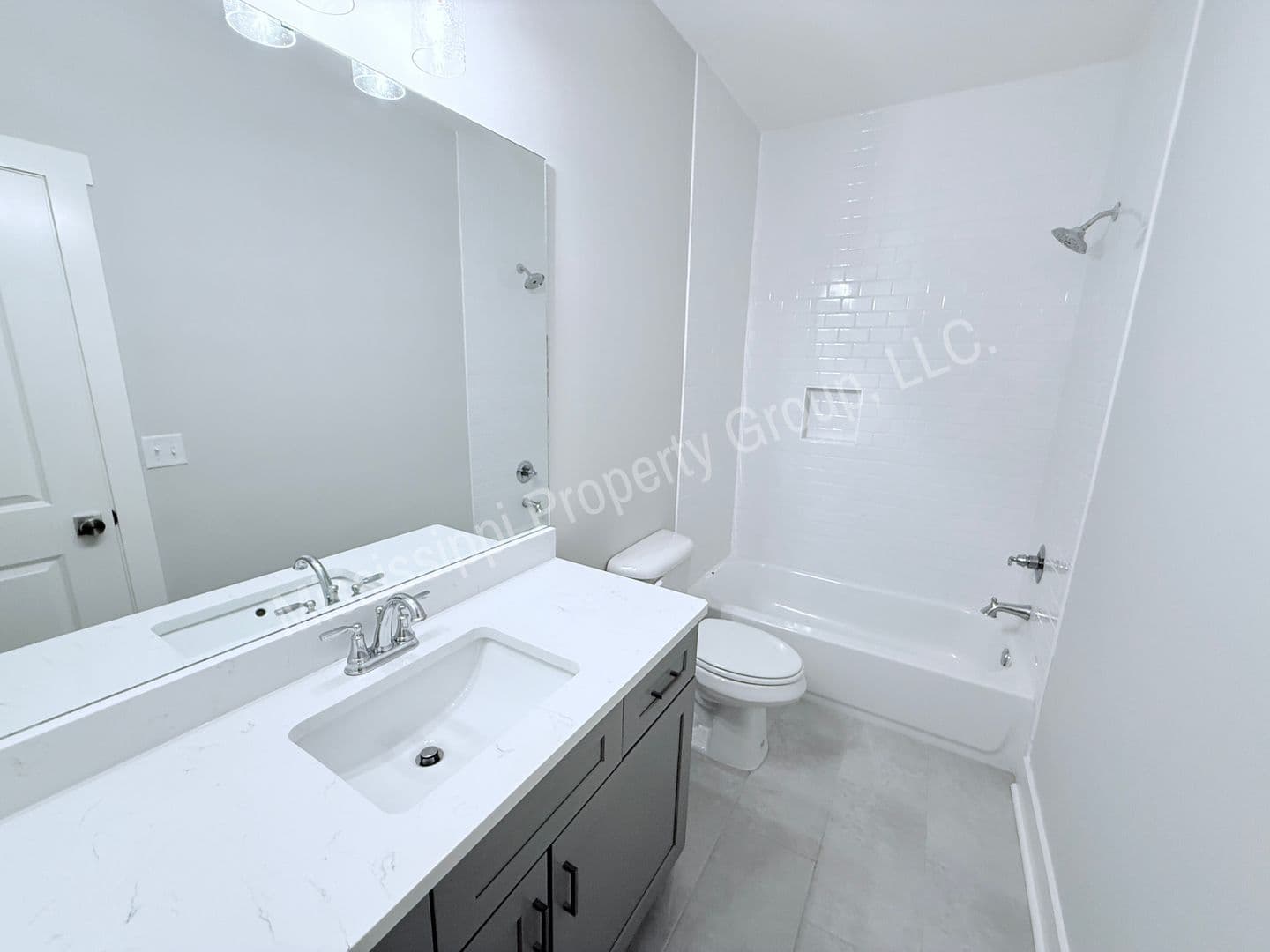 Oxford Townhome: 1815 Reserve Loop
