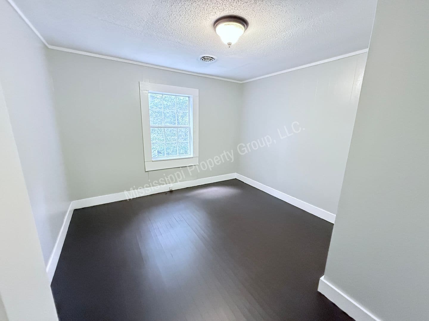 Oxford House: 1120 South 16th Street