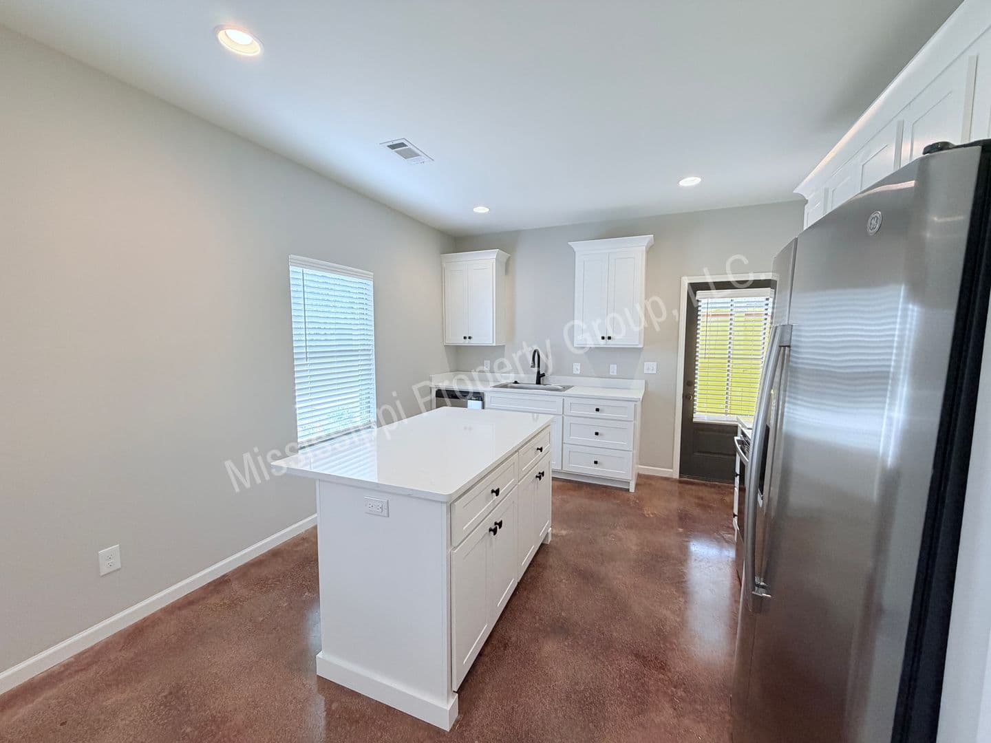 Oxford Townhome: 4851 S. Lamar Blvd