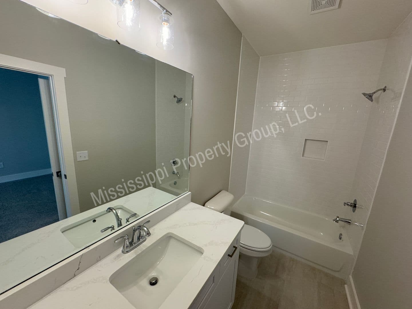 Oxford Townhome: 1839 Reserve Loop