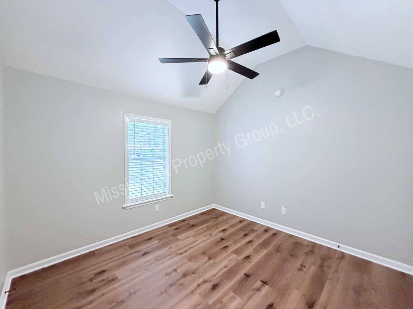 Oxford Townhome: 110 CR 102