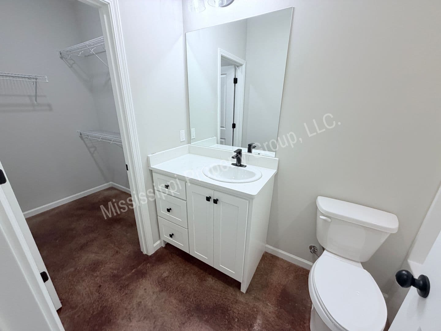 Oxford Townhome: 4851 S. Lamar Blvd