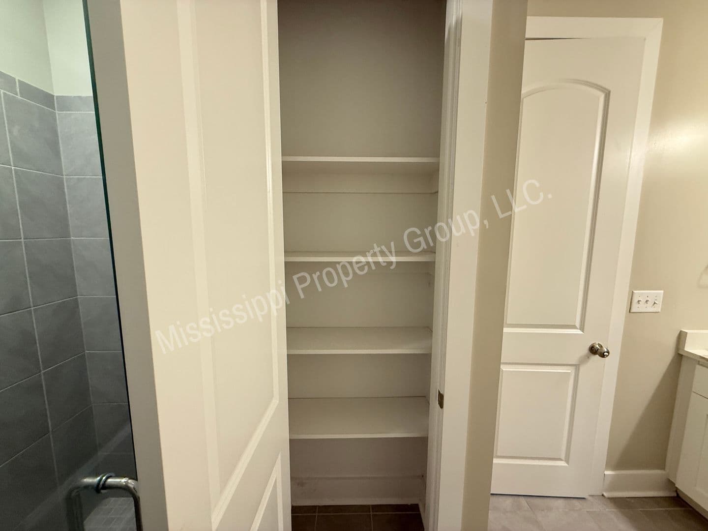 Oxford Townhome: 341 Stillwater Lane
