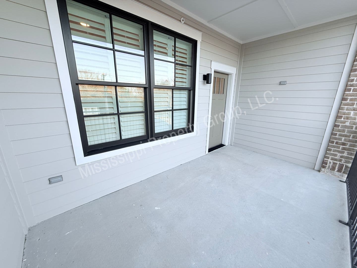 Oxford Apartment: 1000 North Lamar Blvd
