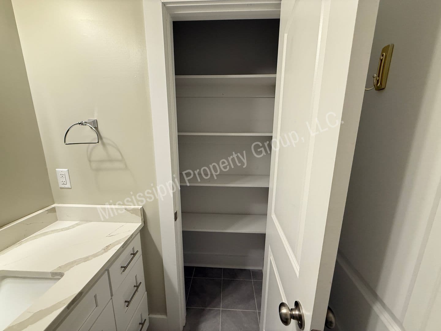 Oxford Townhome: 341 Stillwater Lane