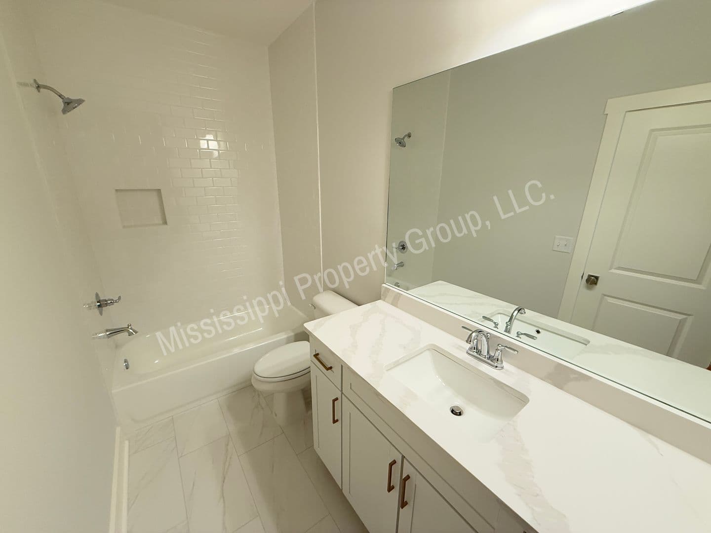 Oxford Townhome: 703 Miramar Lane