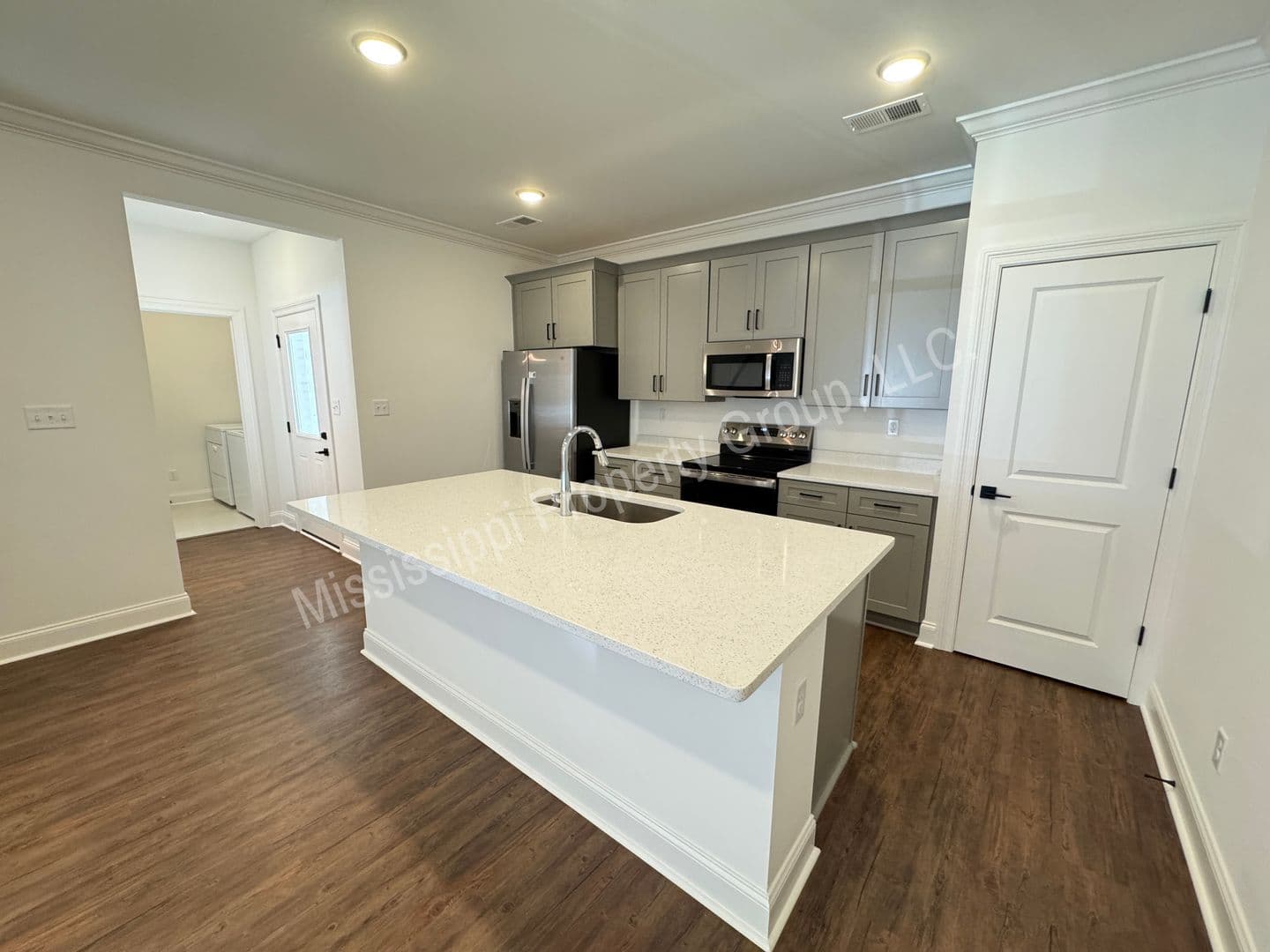 Oxford House: 314 Magnolia Court