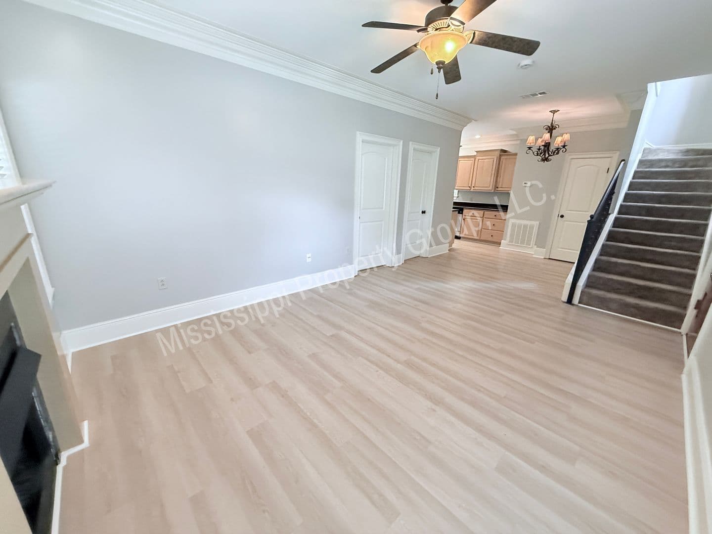 Oxford House: 124 Falls Grove Drive