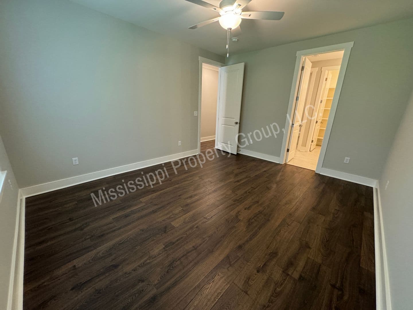 Oxford Townhome: 1843 Reserve Loop