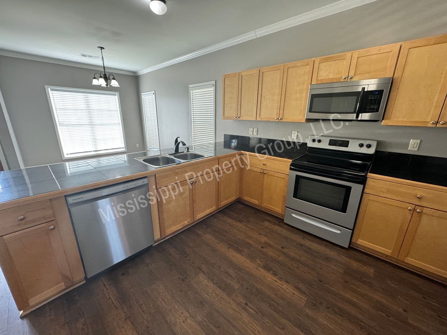 Oxford House: 304 Shumard Cove