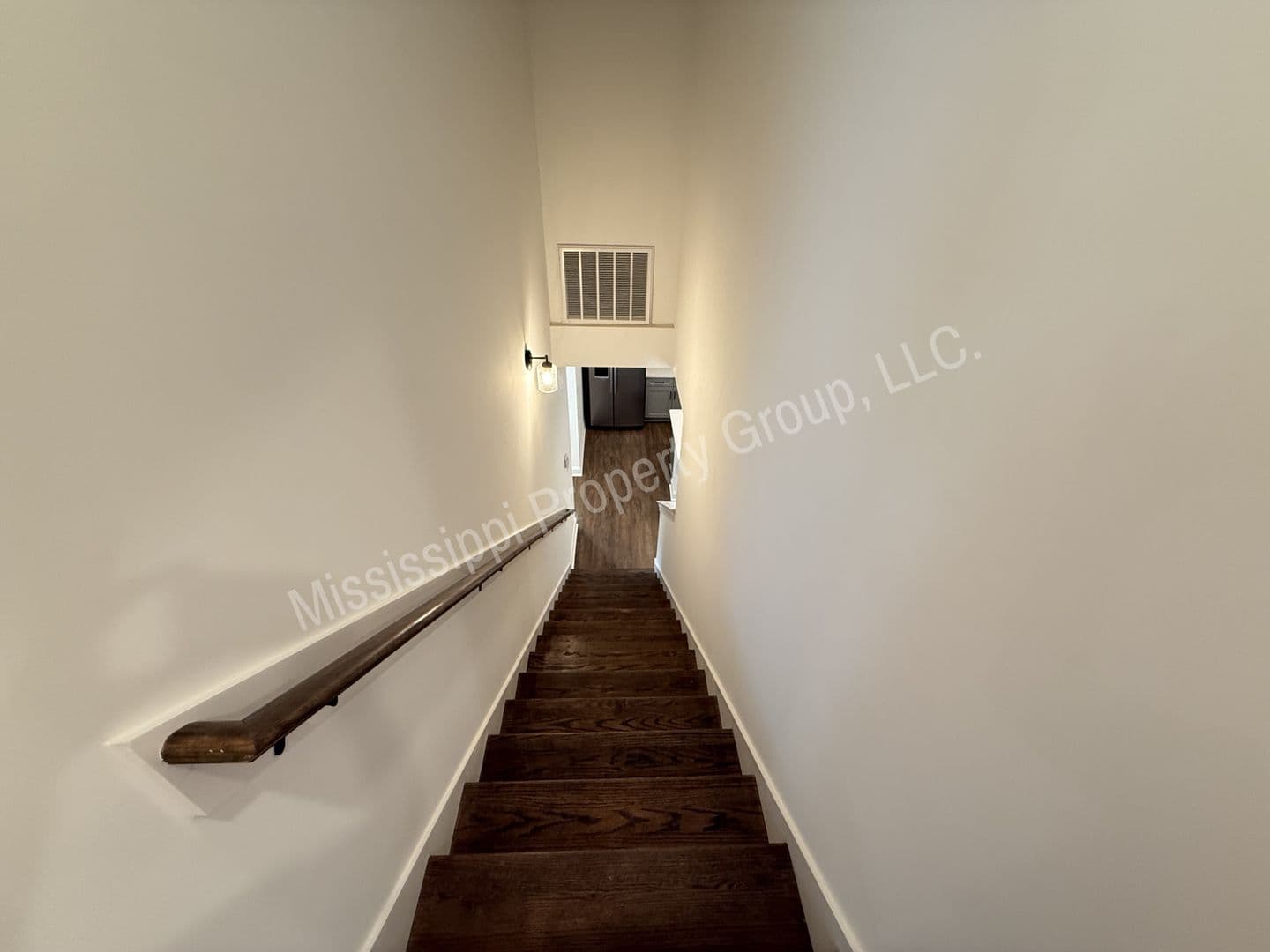Oxford Townhome: 634 Cottage Grove Circle