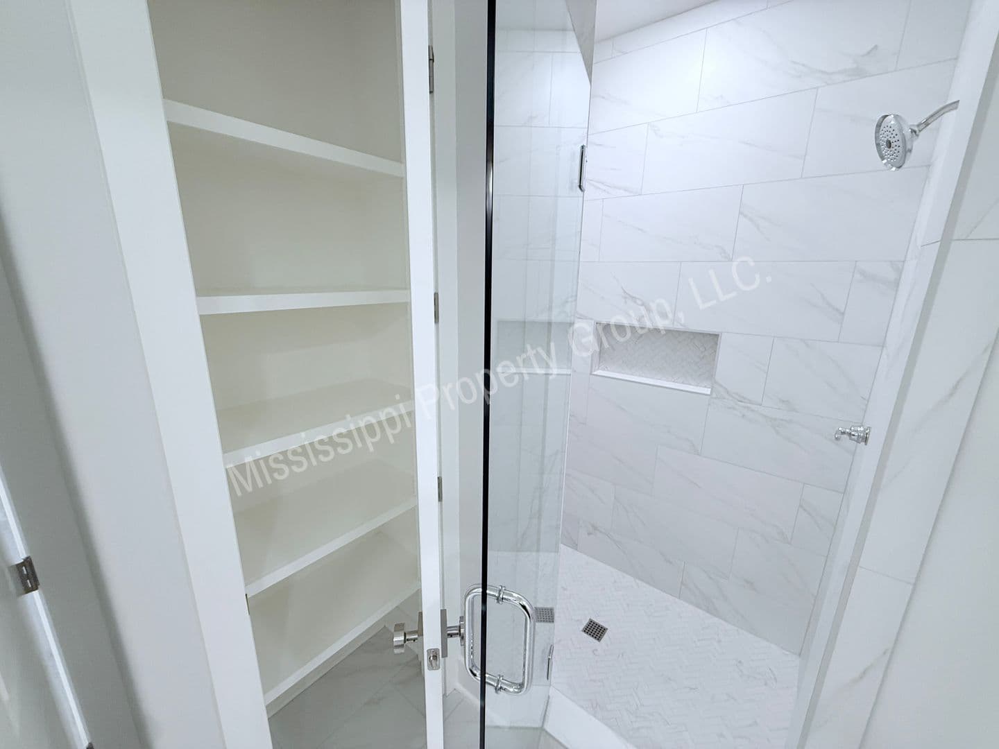 Oxford Townhome: 694 Miramar Lane