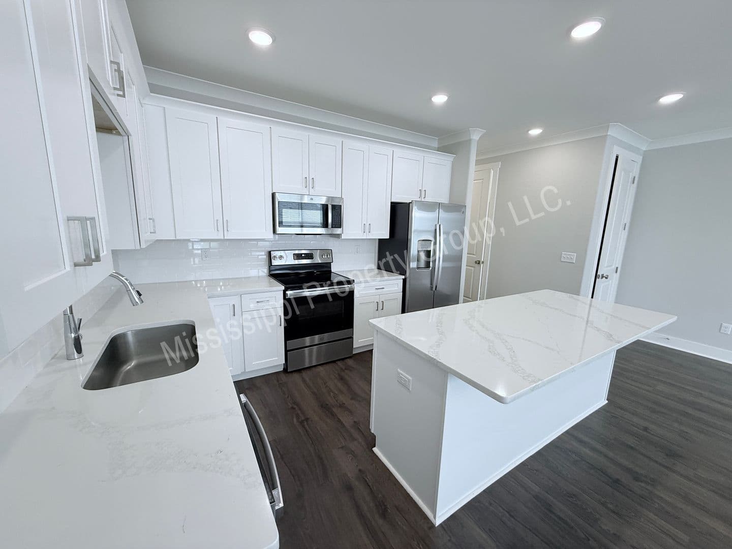 Oxford Townhome: 1616 Amalfi Drive