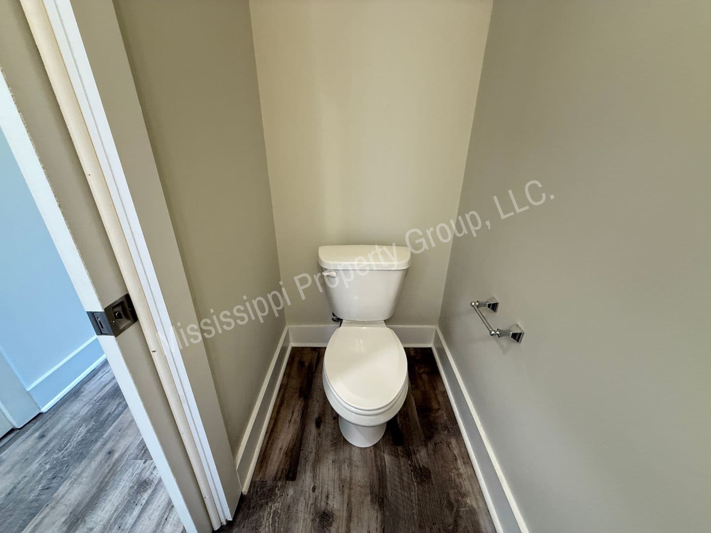 Oxford Townhome: 335 Stillwater Lane