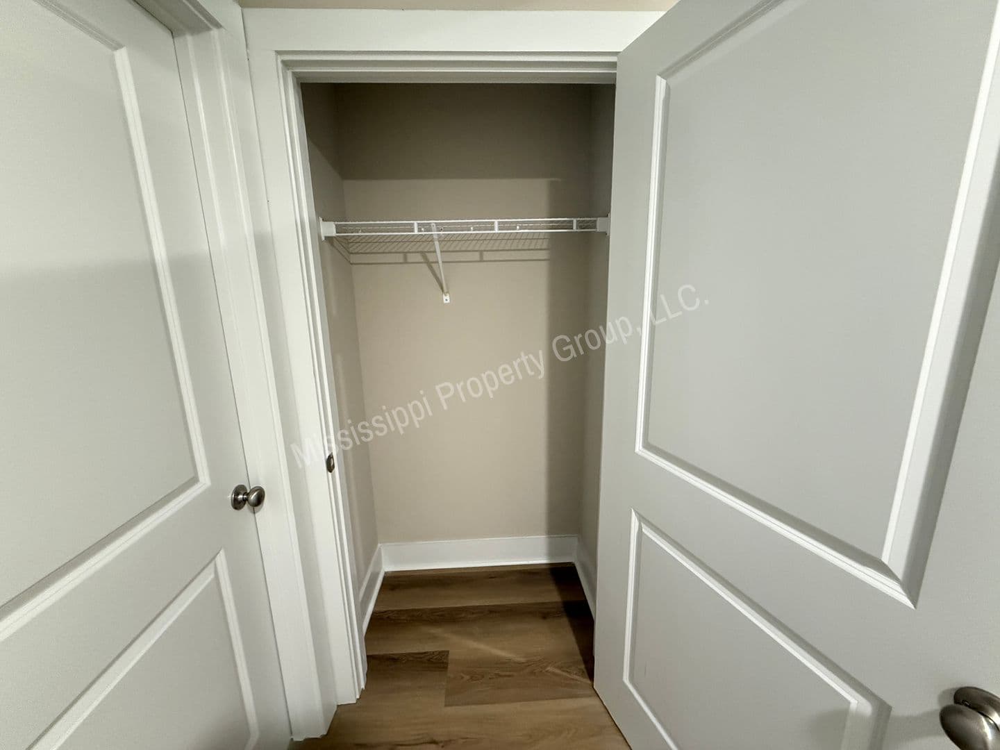 Oxford Apartment: 1205 Pleasant Drive