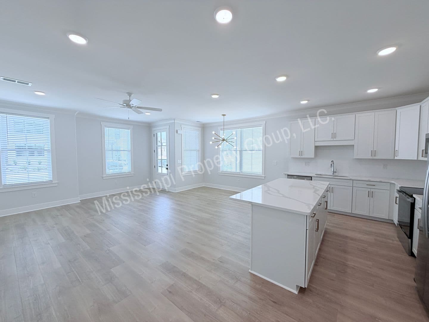 Oxford Townhome: 1616 Amalfi Drive