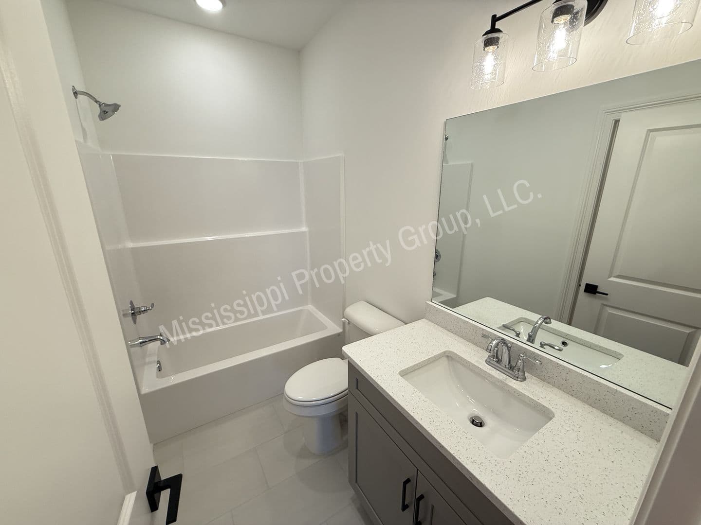 Oxford Townhome: 634 Cottage Grove Circle