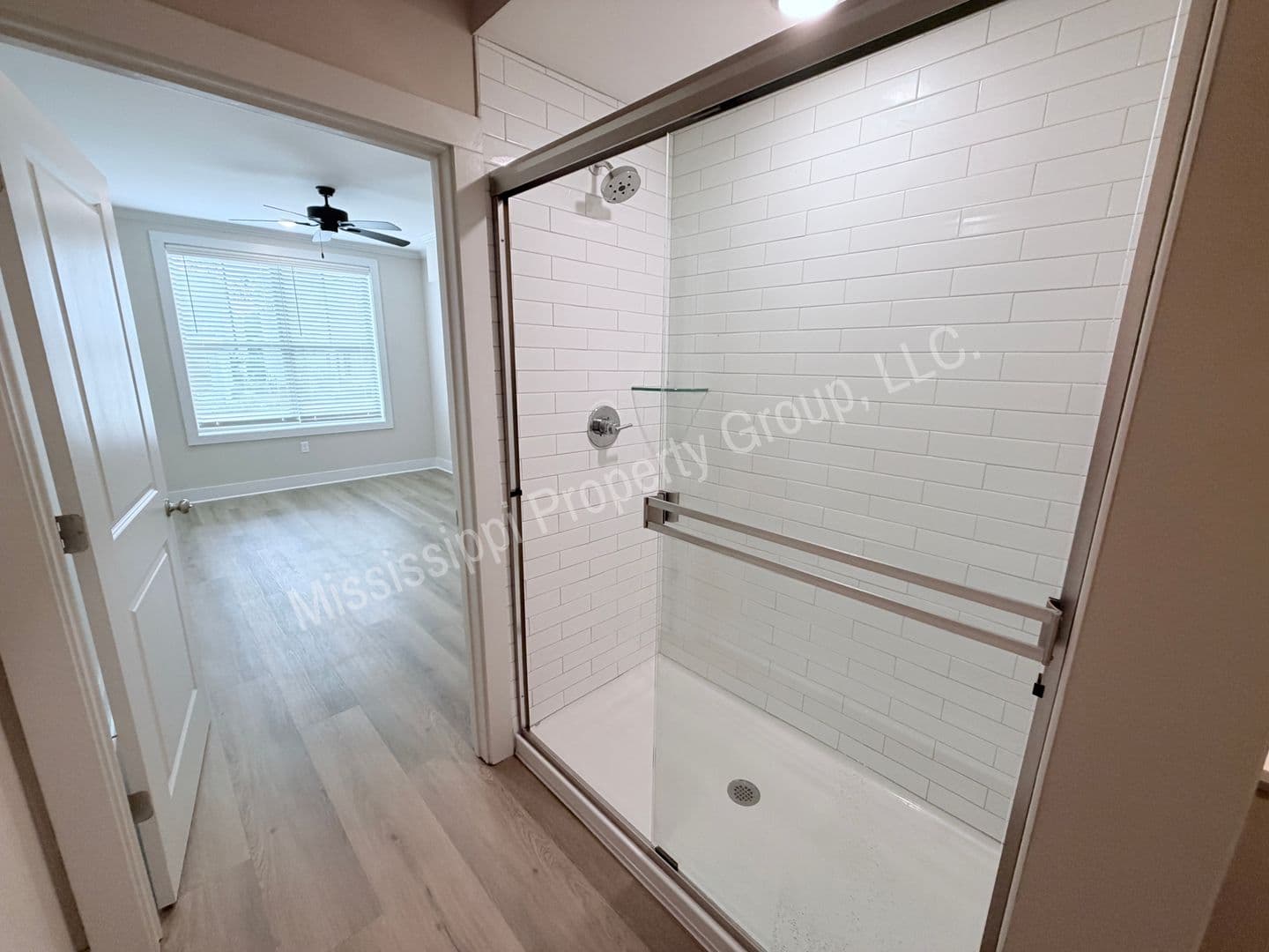 Oxford Apartment: 1205 Pleasant Drive