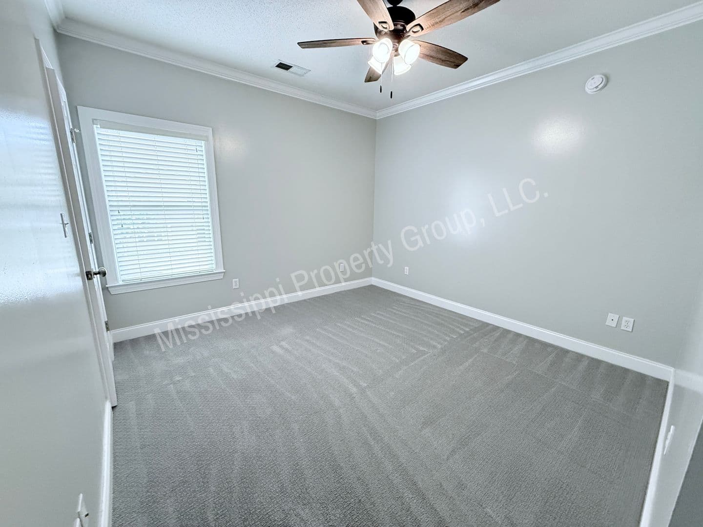 Oxford House: 50 Aspen Loop