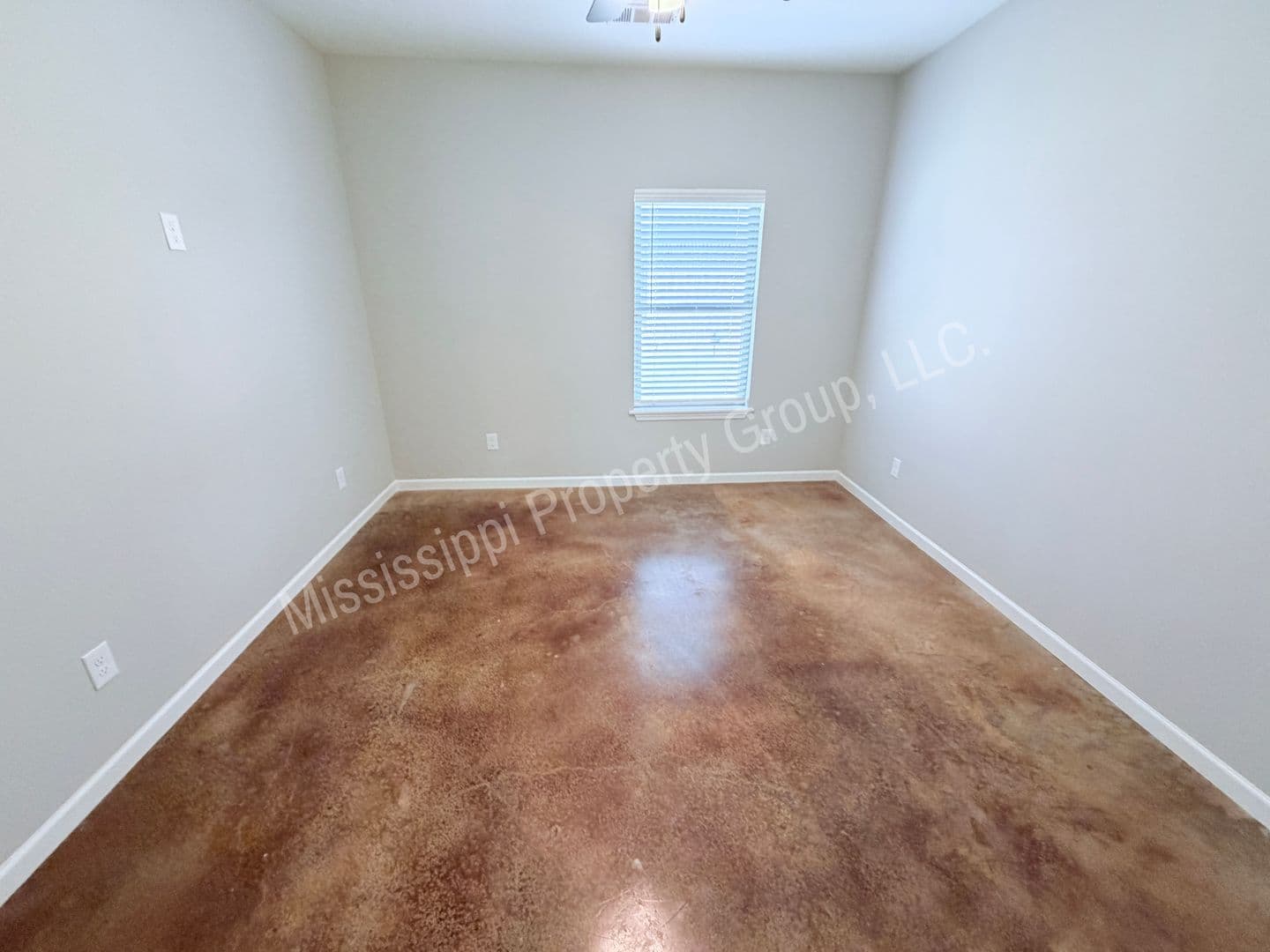 Oxford Townhome: 4851 S. Lamar Blvd