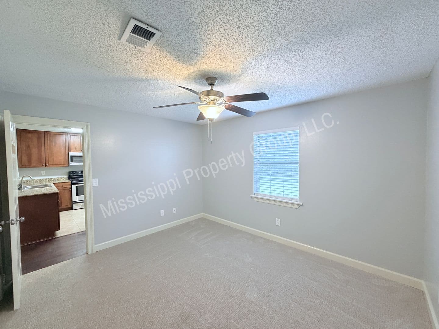 Oxford House: 2112 Old Taylor Road, F1