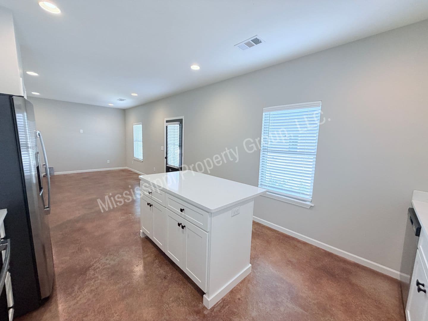 Oxford Townhome: 4851 S. Lamar Blvd