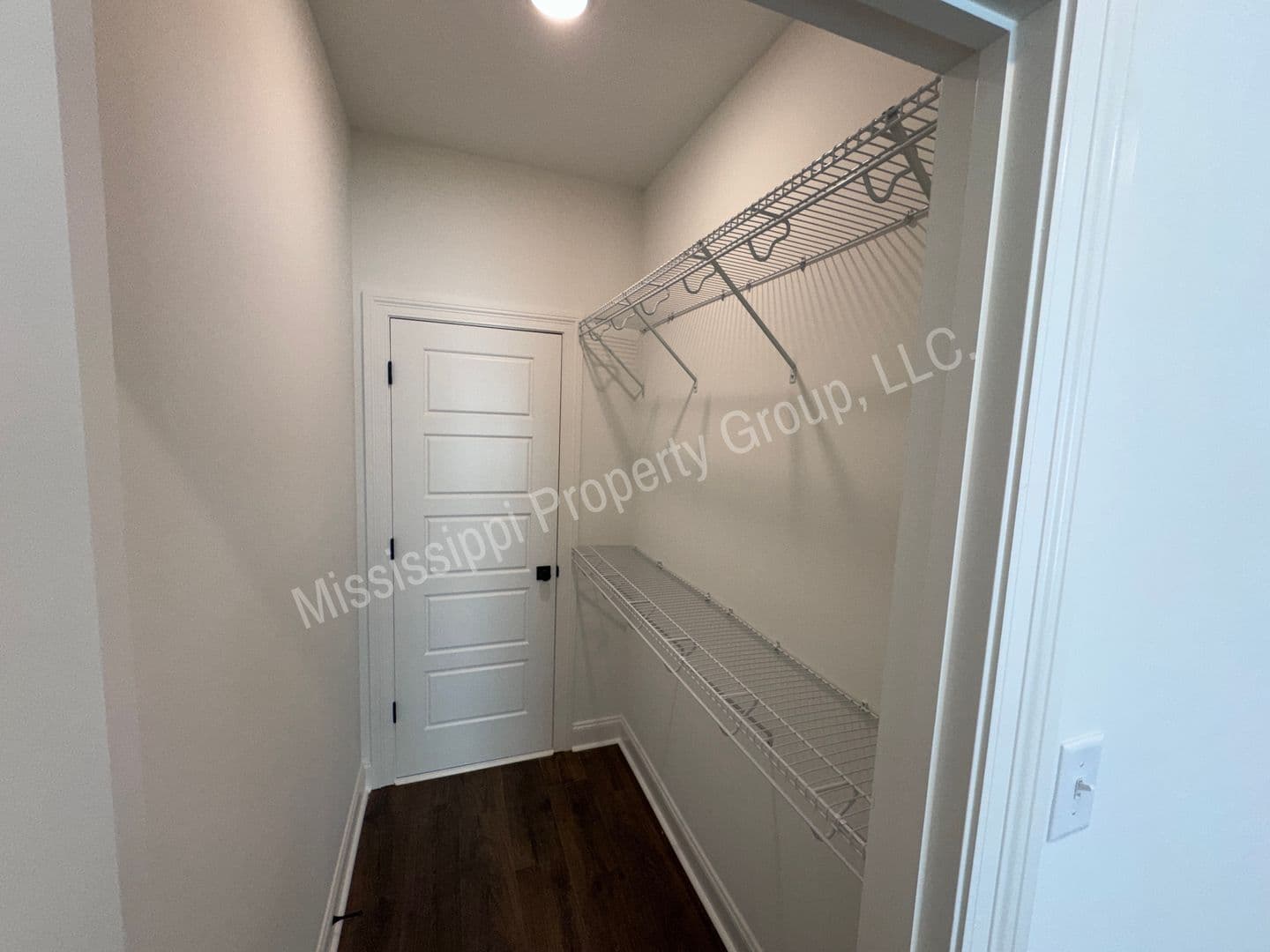 Oxford Townhome: 590 Meadow Crest Circle