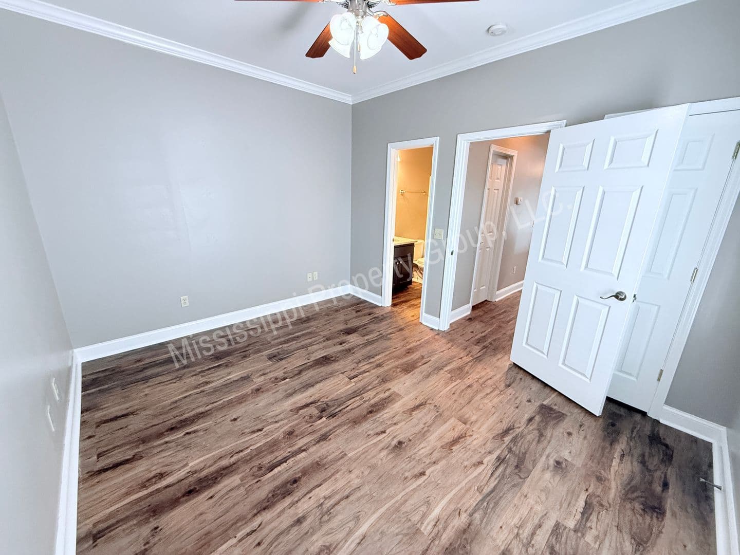 Oxford Townhome: 1 Mondrian Place