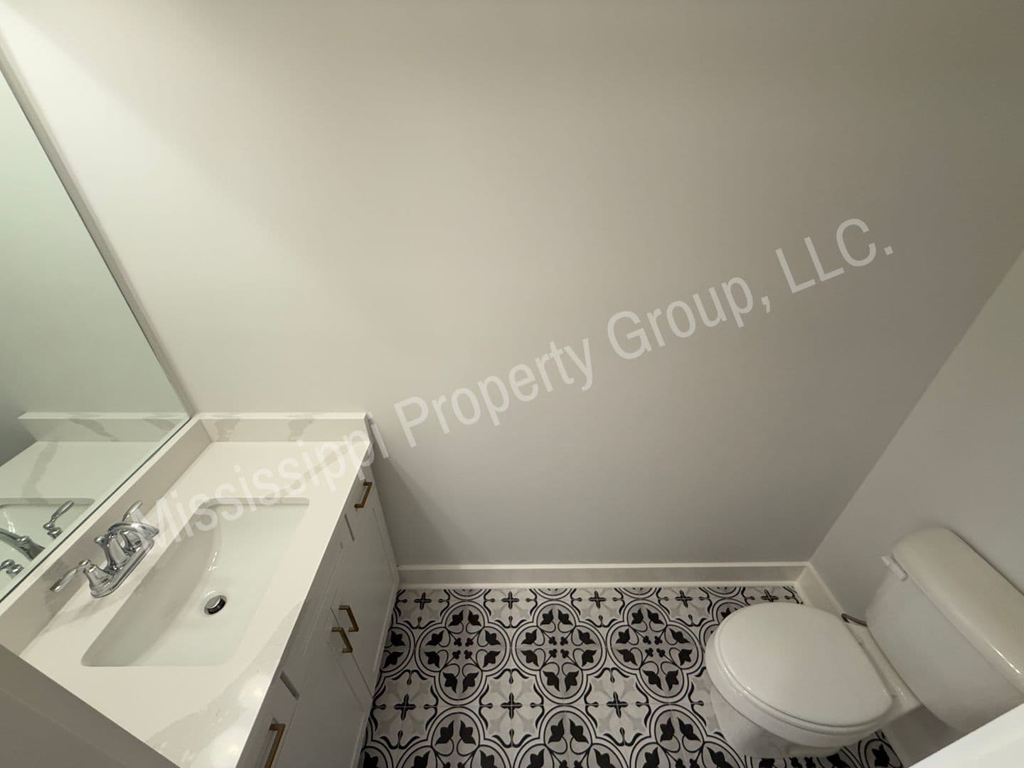 Oxford Townhome: 688 Miramar Lane